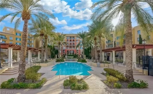 MLS: 2428996 Condo For Sale