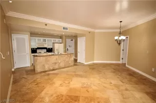 Photo #4: 2428996 Listing 