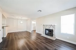 Photo #2: 2428997 Listing 