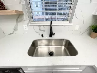 Photo #3: 2429060 Listing 