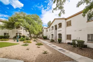 Photo #2: 2429099 Listing