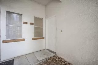 Photo #4: 2429099 Listing