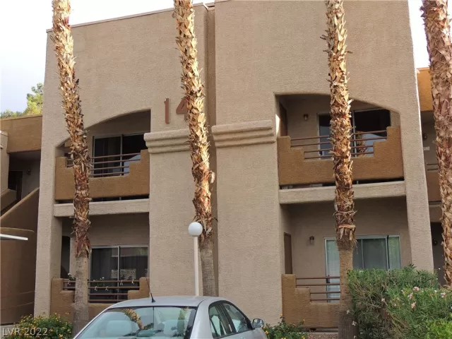 MLS: 2429121 Condo For Sale