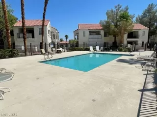 Photo #2: 2429136 Listing