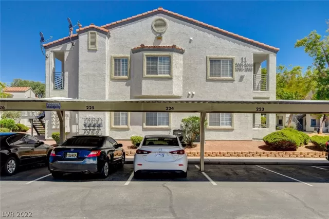 MLS: 2429243 Condo For Sale