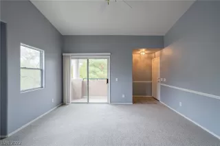 Photo #2: 2429253 Listing 