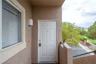 Photo #4: 2429253 Listing 