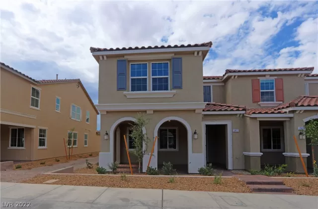 MLS: 2429271 Condo For Sale