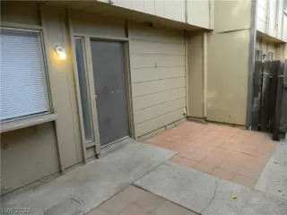 Photo #4: 2429281 Listing 