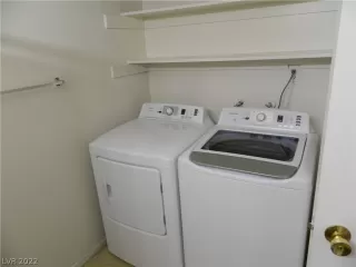 Photo #6: 2429281 Listing 