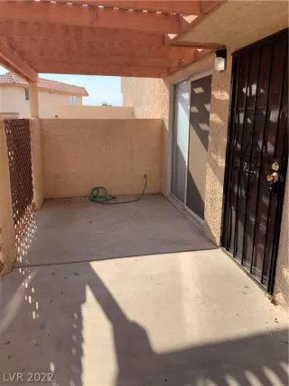 Photo #2: 2429286 Listing 