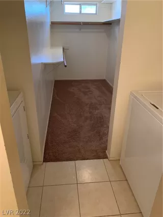 Photo #6: 2429286 Listing 