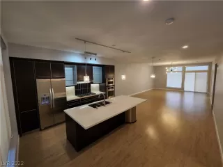 Photo #1: 2429296 Listing 