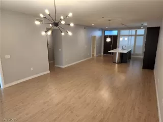 Photo #5: 2429296 Listing 