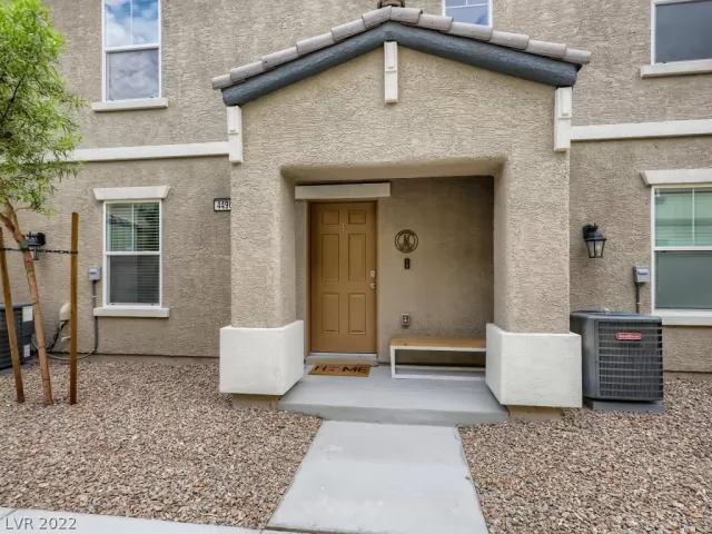 MLS: 2429323 Condo For Sale