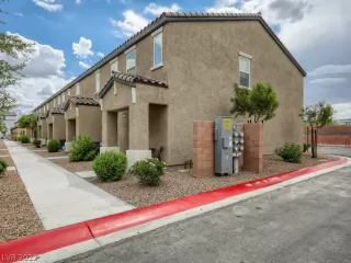 Photo #1: 2429323 Listing 