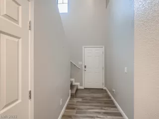 Photo #5: 2429323 Listing 