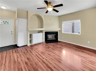 Photo #2: 2429350 Listing