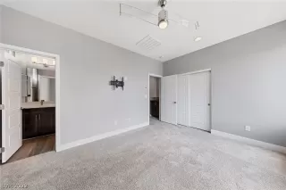 Photo #5: 2429378 Listing