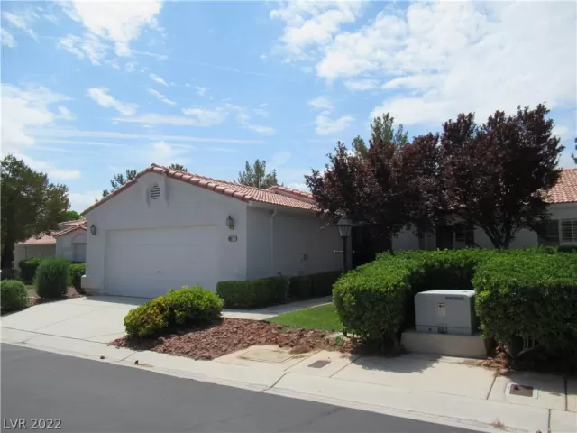 MLS: 2429382 Condo For Sale
