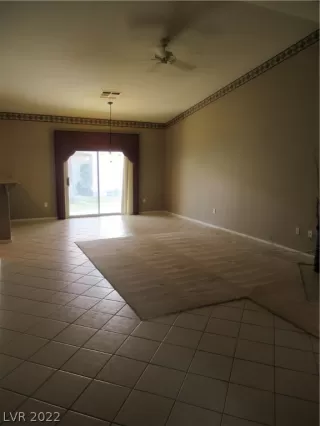 Photo #4: 2429382 Listing 