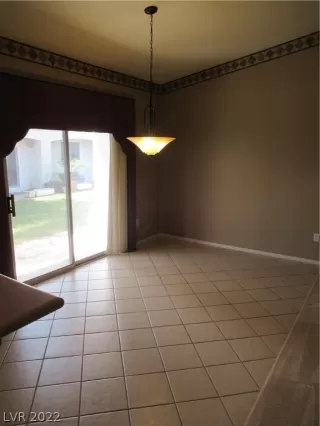 Photo #5: 2429382 Listing 