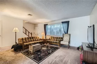 Photo #2: 2429392 Listing