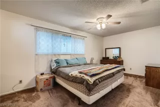 Photo #6: 2429392 Listing