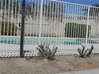 Photo #2: 2429400 Listing