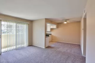 Photo #5: 2429416 Listing