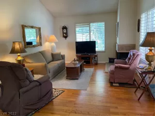 Photo #2: 2429426 Listing 