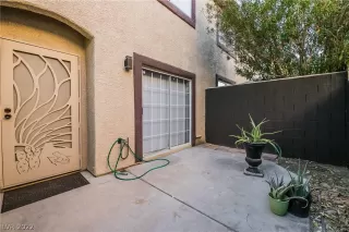 Photo #2: 2429473 Listing 