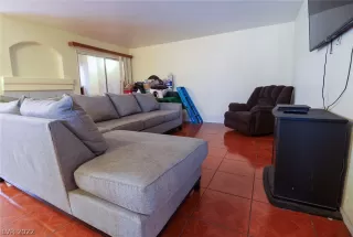 Photo #3: 2429506 Listing