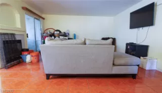 Photo #4: 2429506 Listing