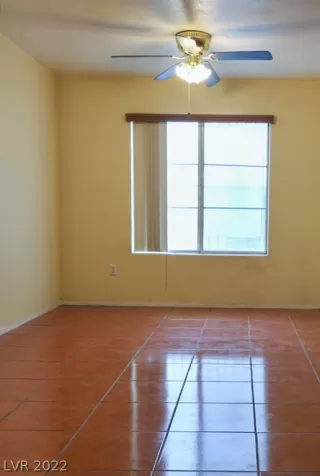 Photo #6: 2429506 Listing