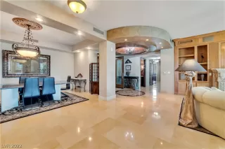 Photo #1: 2429536 Listing 