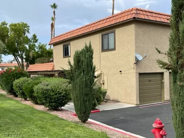 MLS: 2429565 Condo For Sale