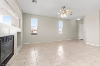 Photo #4: 2429570 Listing 