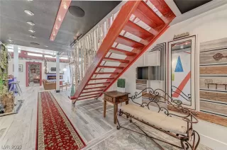 Photo #2: 2429596 Listing