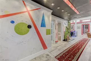 Photo #3: 2429596 Listing