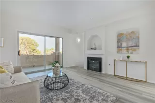 Photo #2: 2429606 Listing 