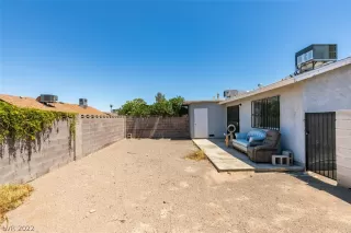 Photo #3: 2429667 Listing