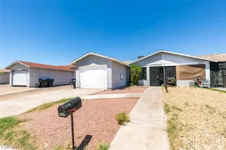 Photo #4: 2429667 Listing