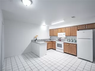 Photo #2: 2429760 Listing 