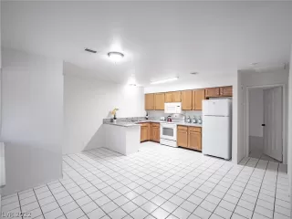 Photo #4: 2429760 Listing 