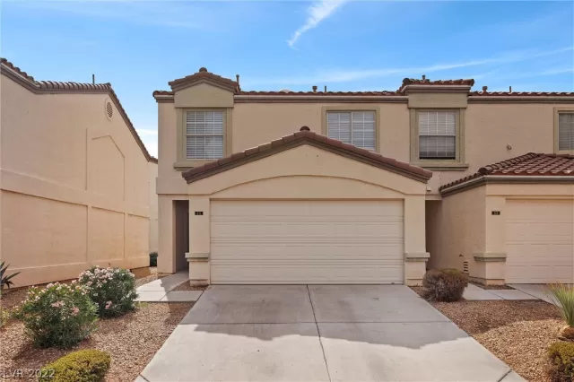 MLS: 2429788 Condo For Sale