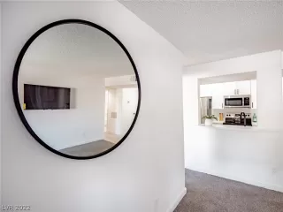 Photo #1: 2429888 Listing 