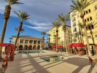 Photo #1: 2429903 Listing