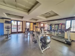 Photo #2: 2429903 Listing