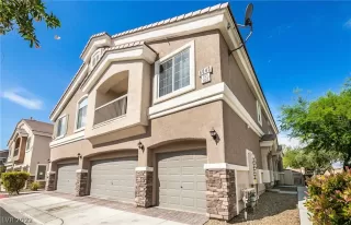 Photo #2: 2429981 Listing 